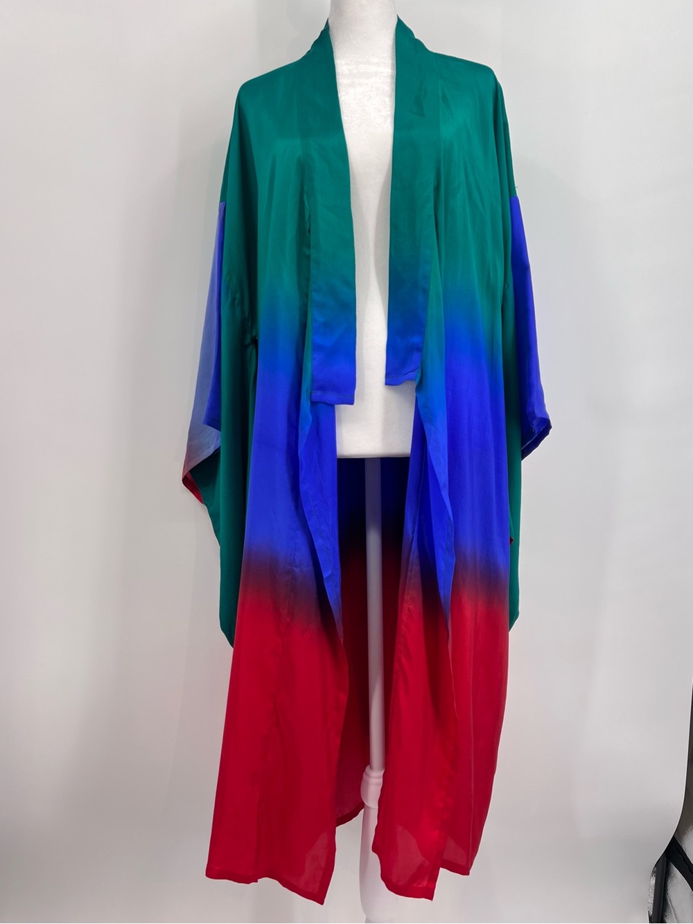 Norblack Norwhite silky duster kimono
